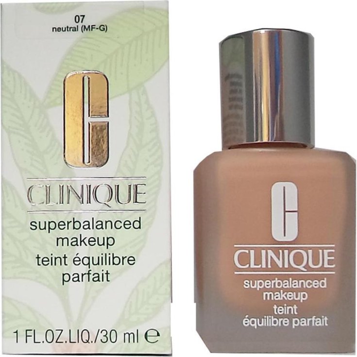 CQ SUPERBALANCED MAKEUP 07