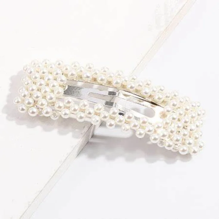 SQUARE CLIP WITH PEARLS