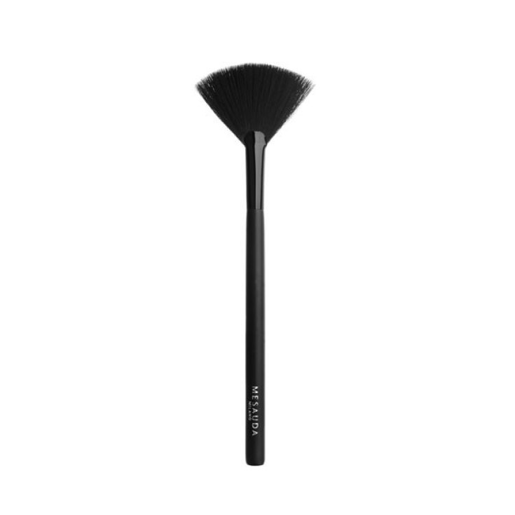 Mesauda Milano Brush Fan Nylon Make-Up Accessory 1 Piece