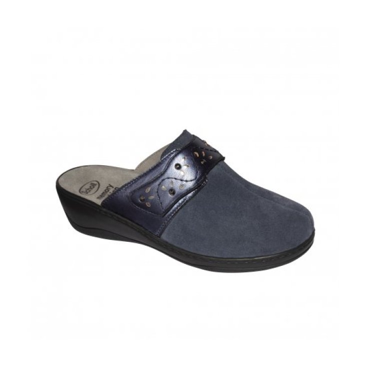 Gabriella Sholl's 1 Pair