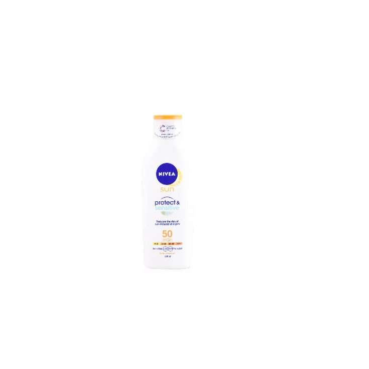 Nivea Protect & Sensitive Sun Lotion SPF30 200ml