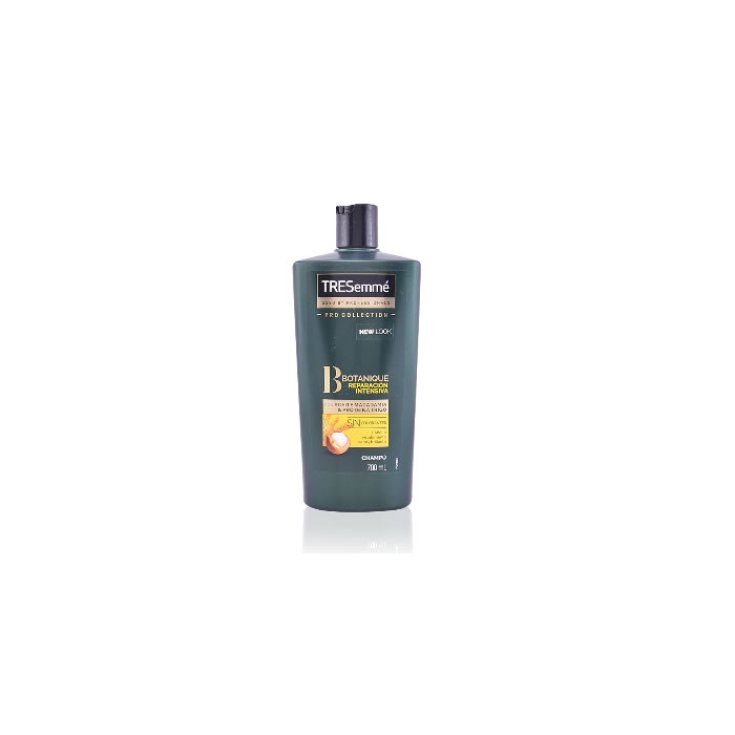 Tresemmé Shampoo Botanique Macadamia & Wheat 700ml