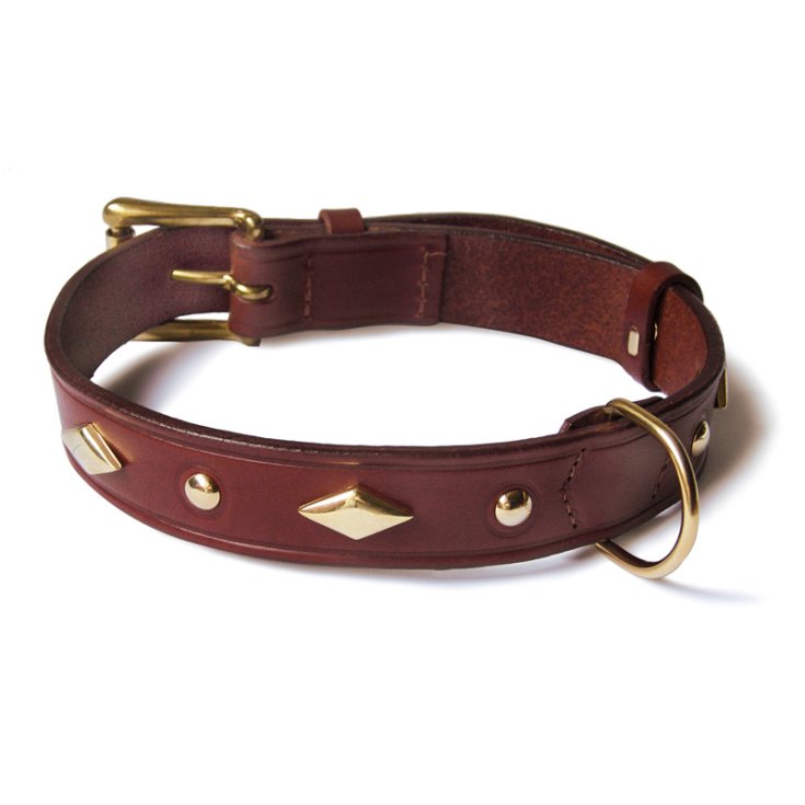 RECORD STITCHED LEATHER COLLAR WITH STUDS